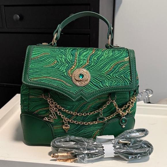 Wicked Purse (Boxlunch Exclusive) - Picture 4 of 4